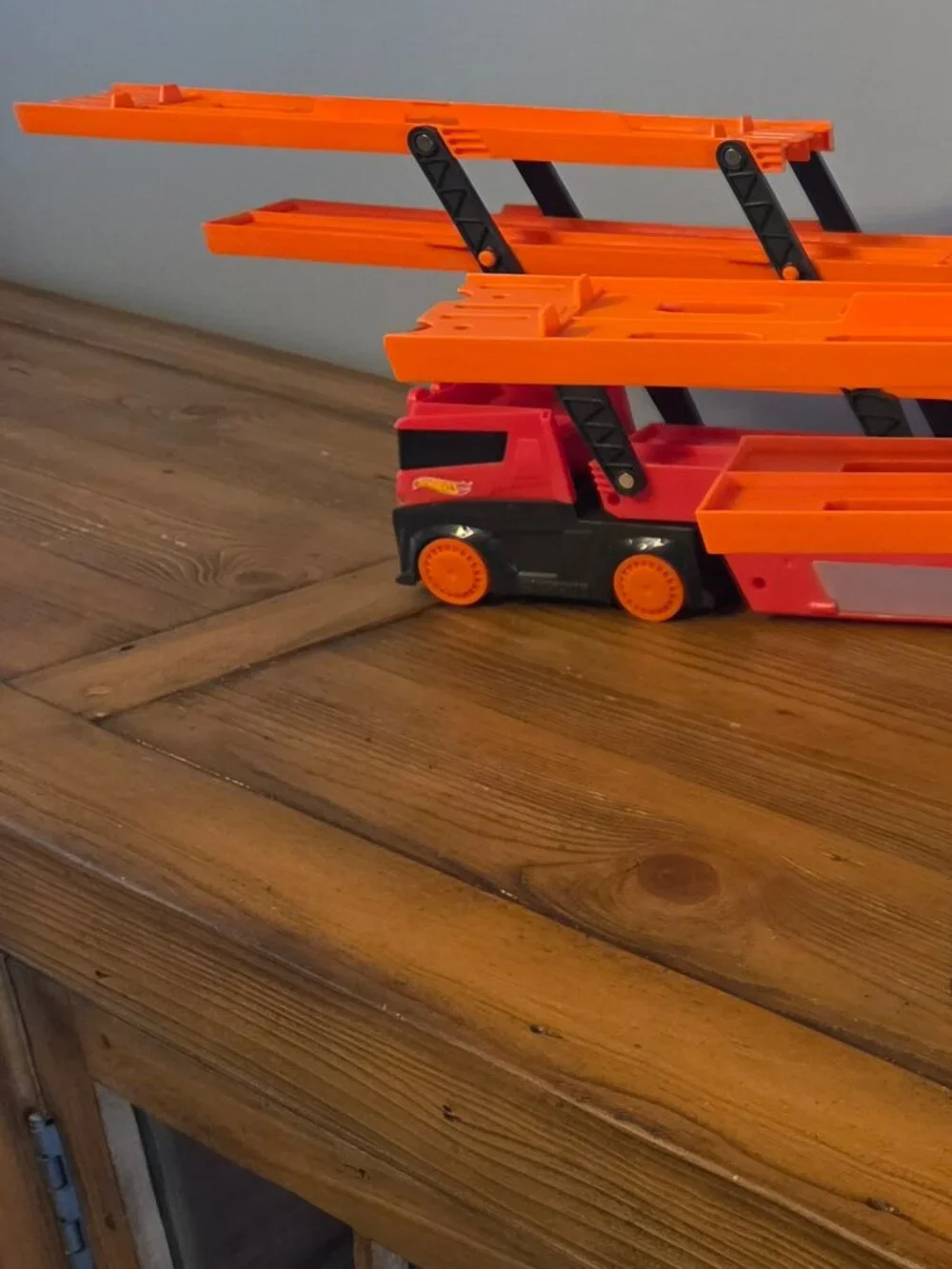 Hot Wheels Mega Hauler set of 2